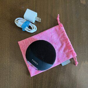 Foreo Luna Mini Facial Cleansing Brush